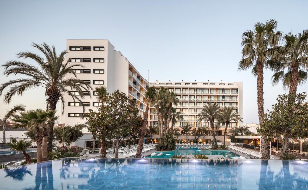 Aqua Hotel Silhouette & Spa - Adults Only Malgrat de Mar Bagian luar foto