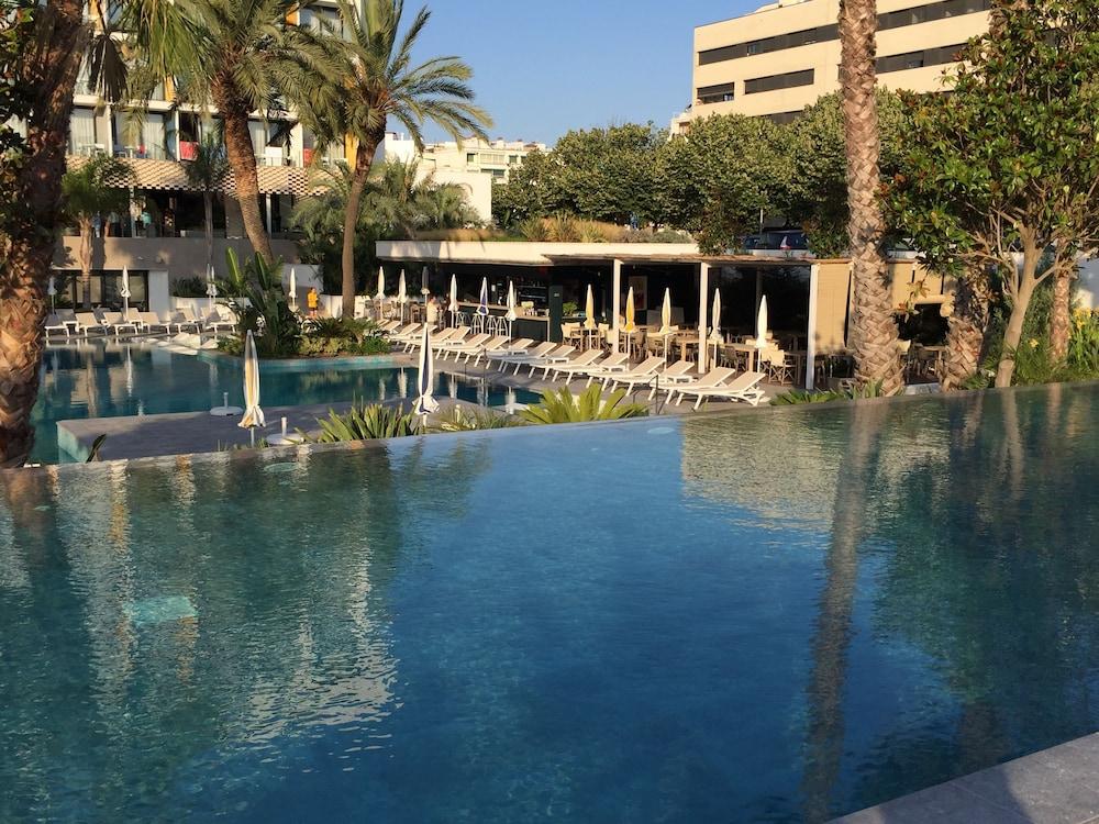 Aqua Hotel Silhouette & Spa - Adults Only Malgrat de Mar Bagian luar foto
