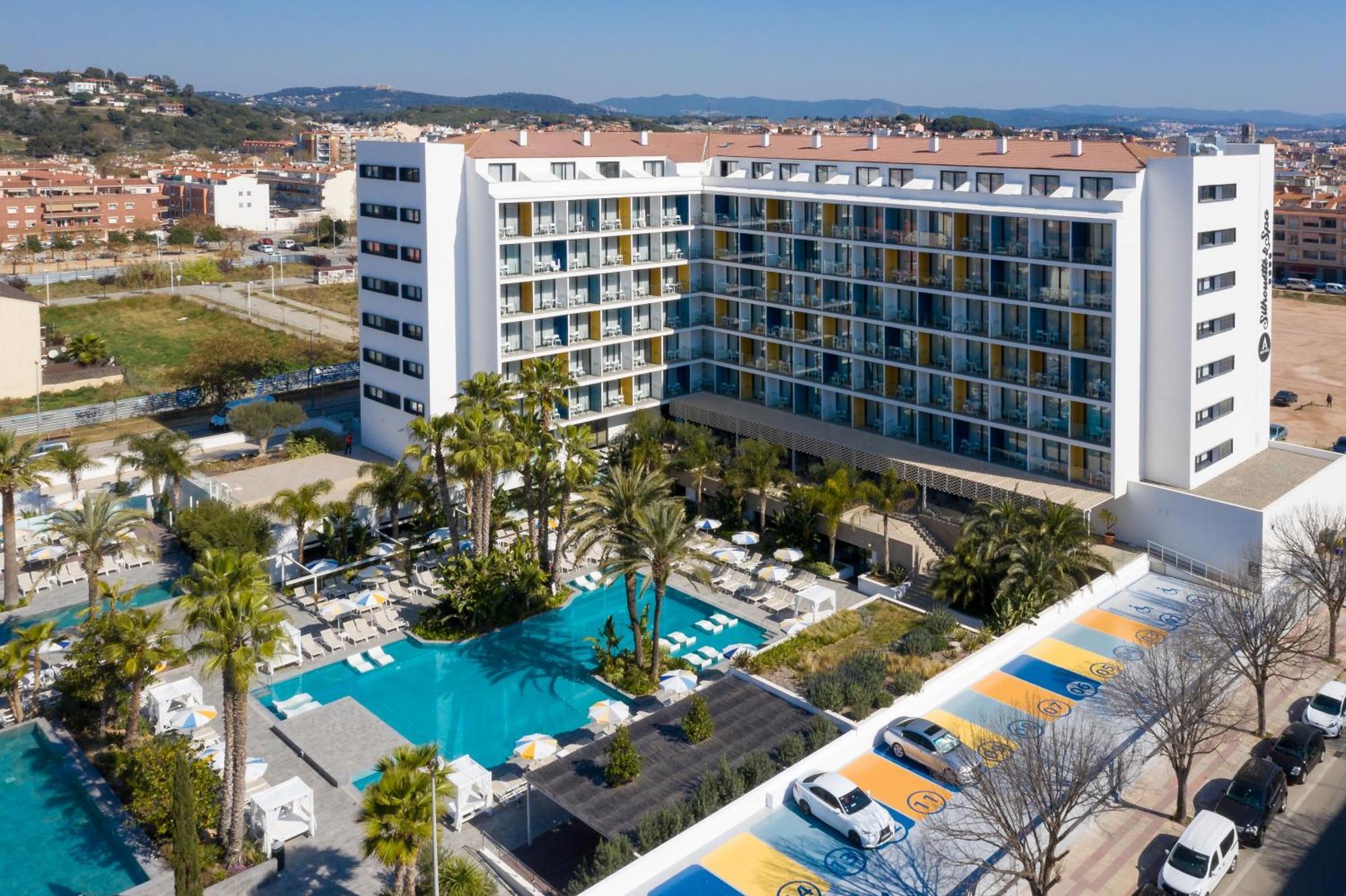 Aqua Hotel Silhouette & Spa - Adults Only Malgrat de Mar Bagian luar foto