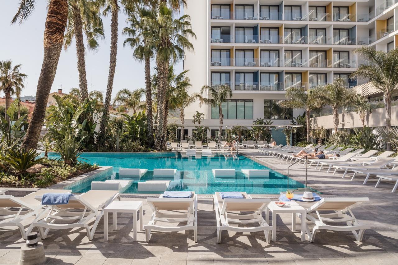Aqua Hotel Silhouette & Spa - Adults Only Malgrat de Mar Bagian luar foto